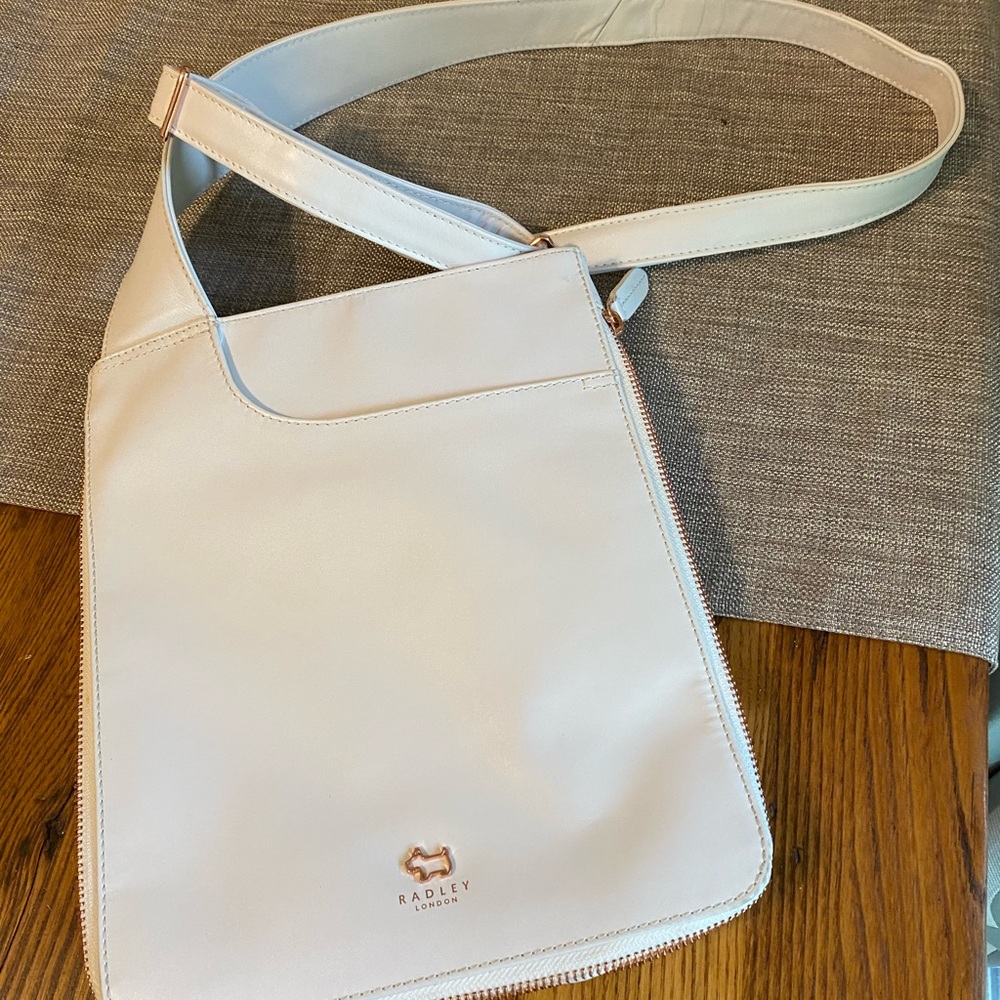 RADLEY LONDON Cream Crossbody Bag